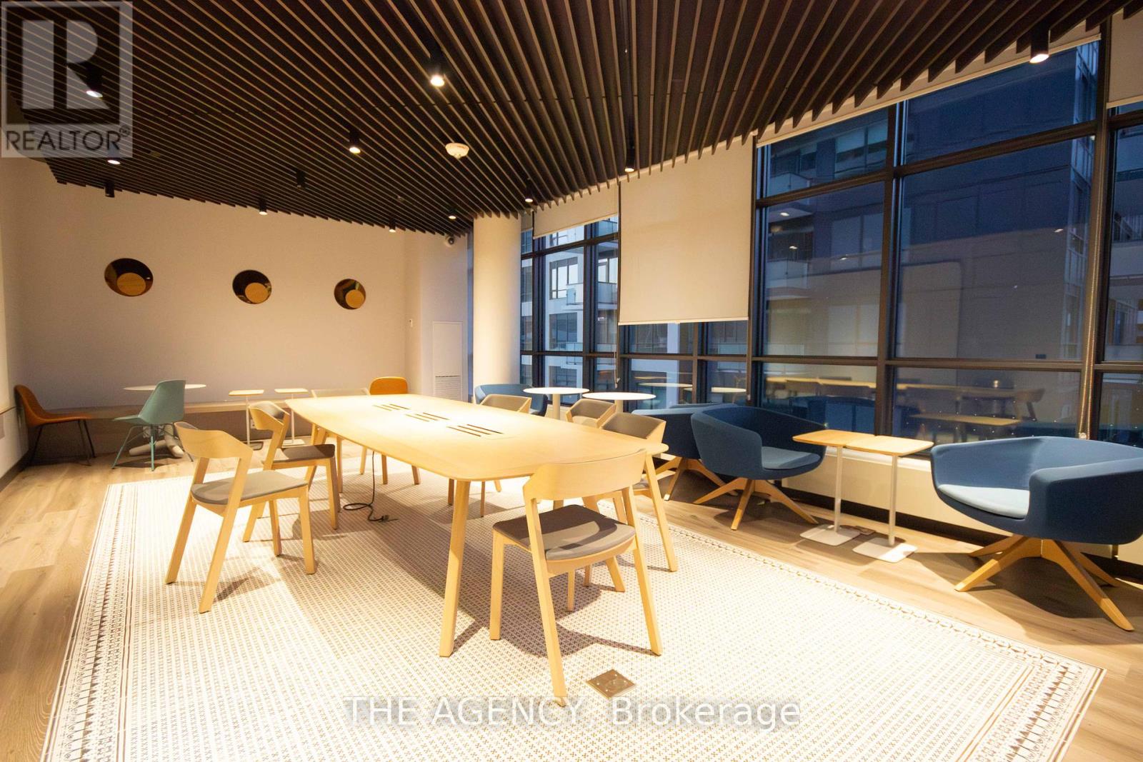 1702 - 225 Sumach Street, Toronto (regent Park), Ontario