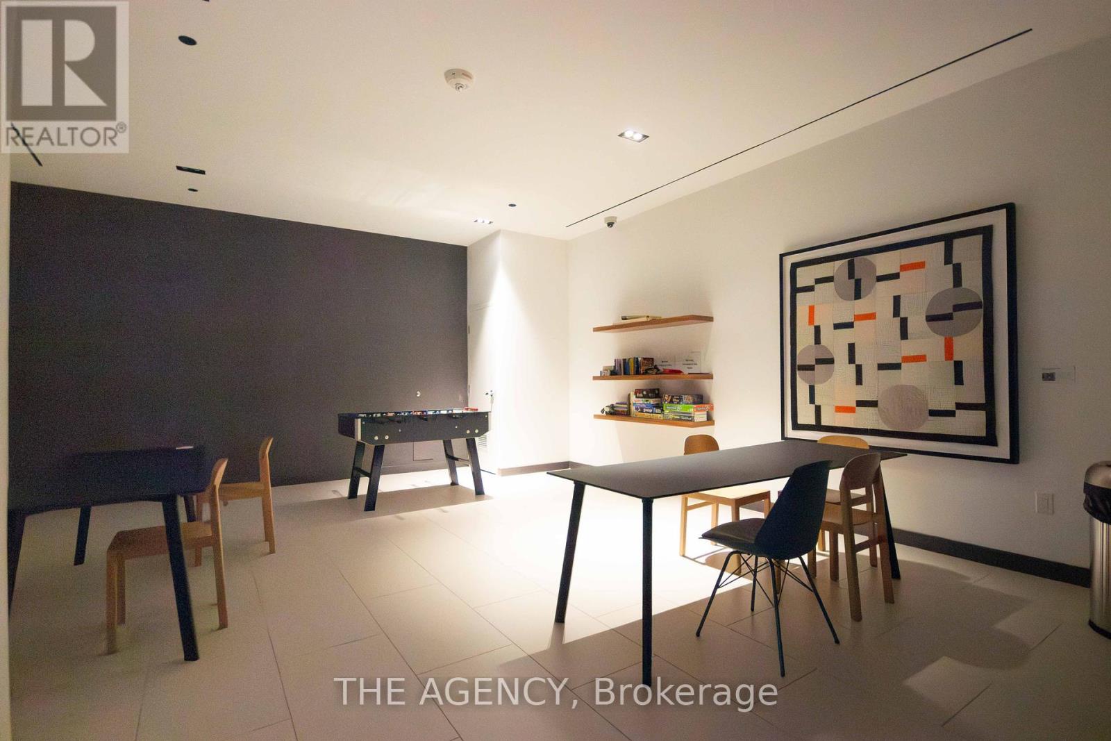 1702 - 225 Sumach Street, Toronto (regent Park), Ontario