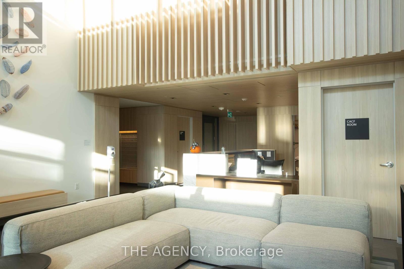 1702 - 225 Sumach Street, Toronto (regent Park), Ontario