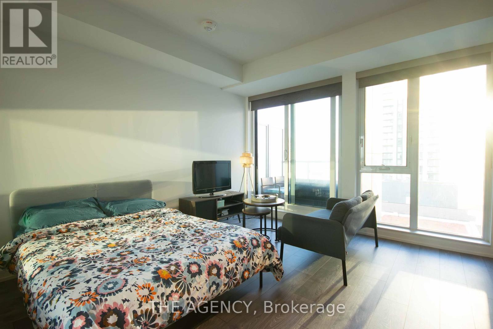 1702 - 225 Sumach Street, Toronto (regent Park), Ontario