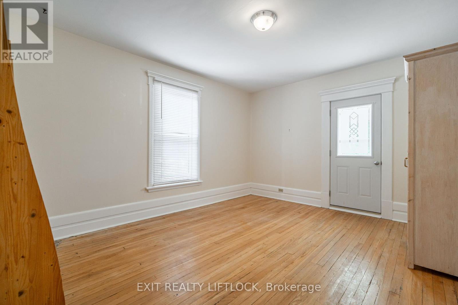 141 Hunter Street E, Peterborough (ashburnham Ward 4), Ontario