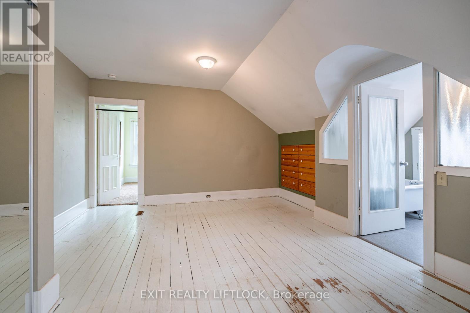 141 Hunter Street E, Peterborough (ashburnham Ward 4), Ontario