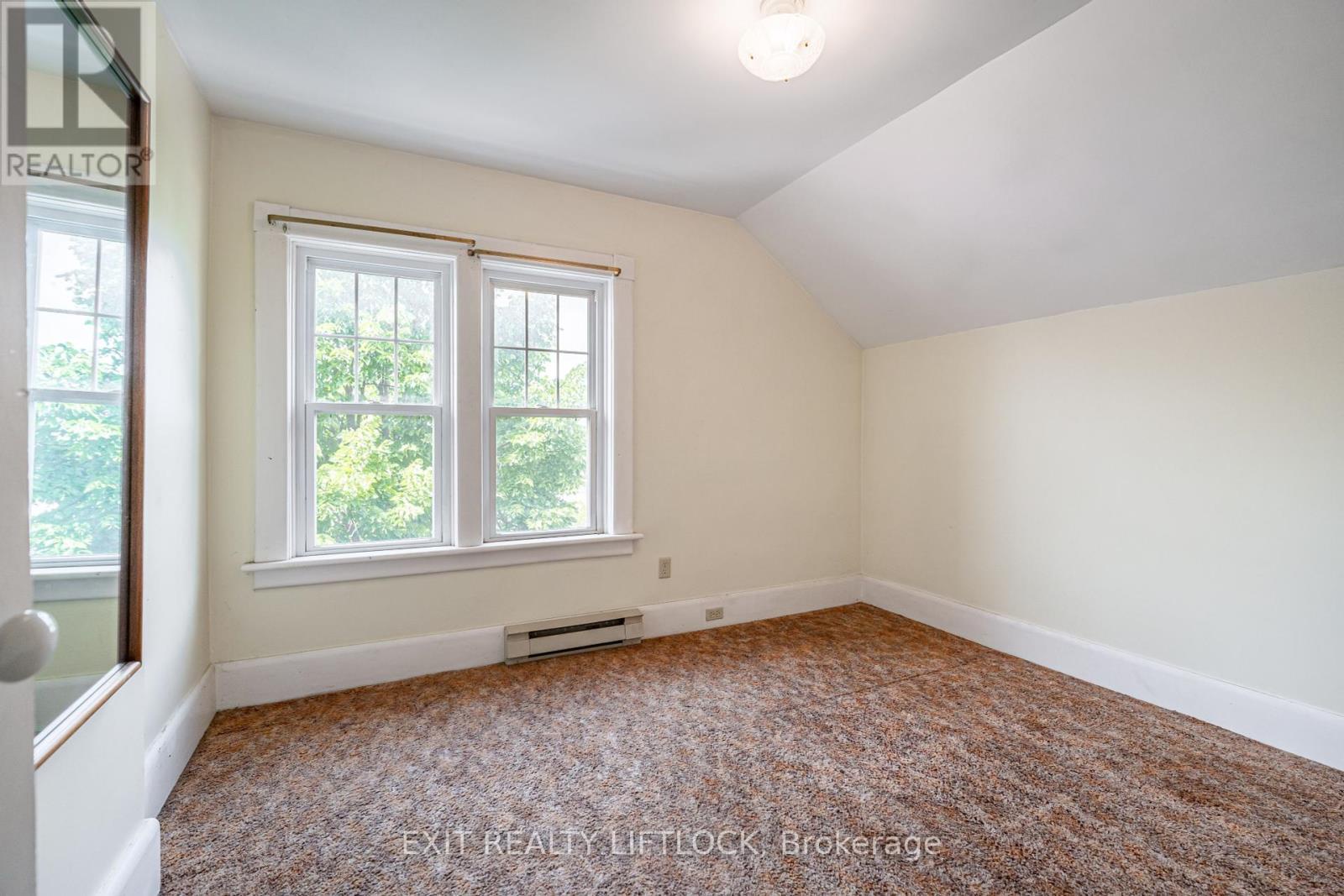 141 Hunter Street E, Peterborough (ashburnham Ward 4), Ontario