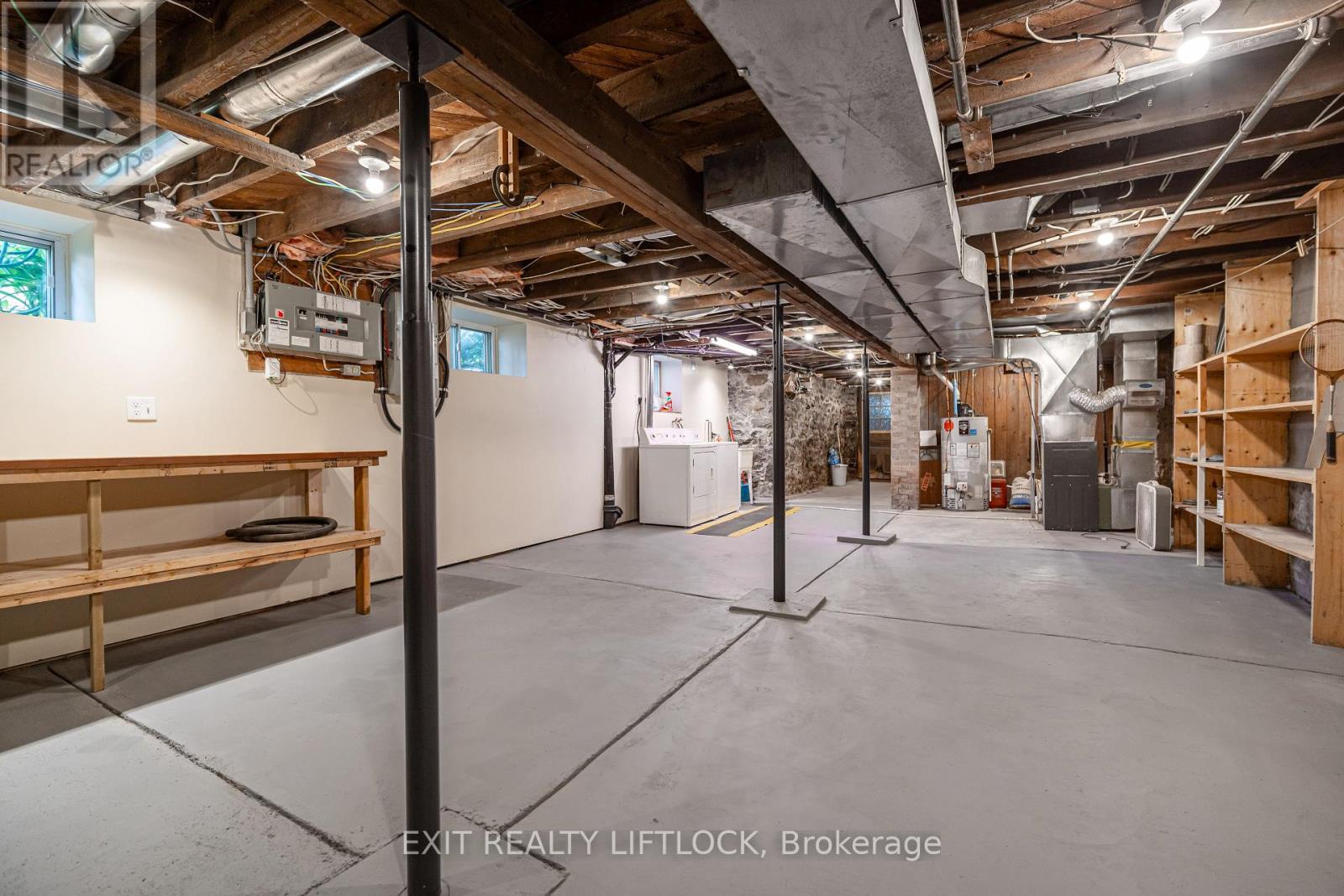 141 Hunter Street E, Peterborough (ashburnham Ward 4), Ontario