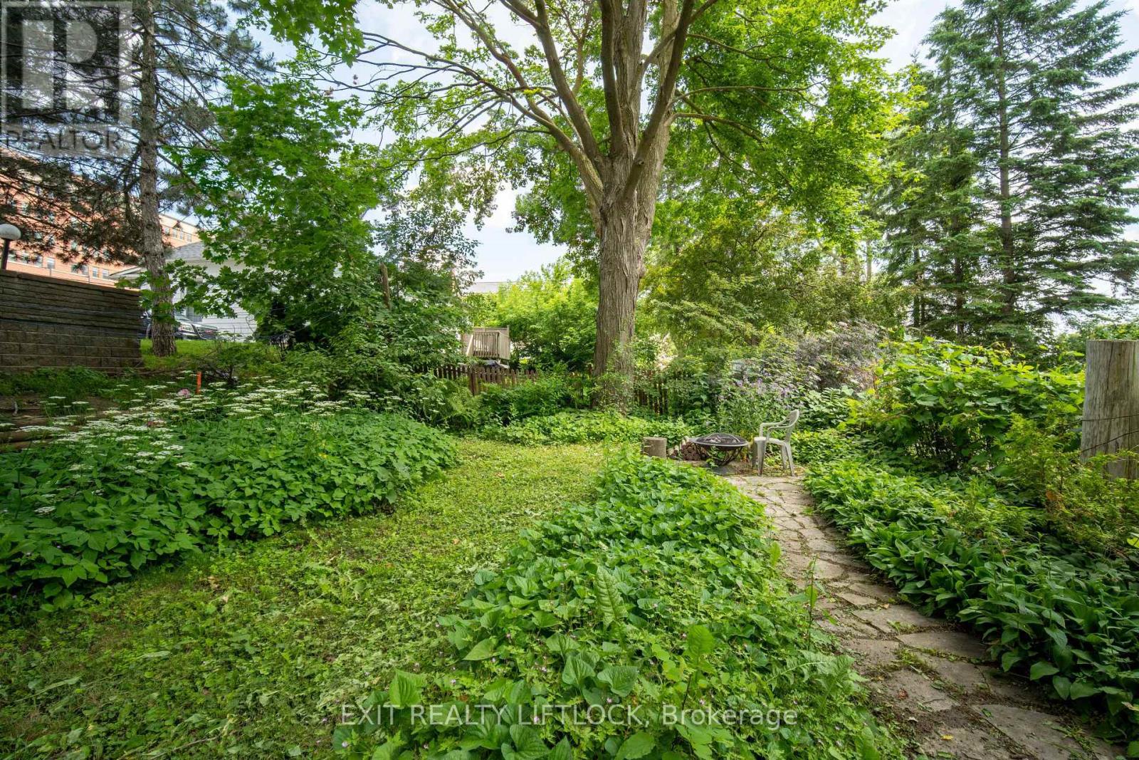 141 Hunter Street E, Peterborough (ashburnham Ward 4), Ontario