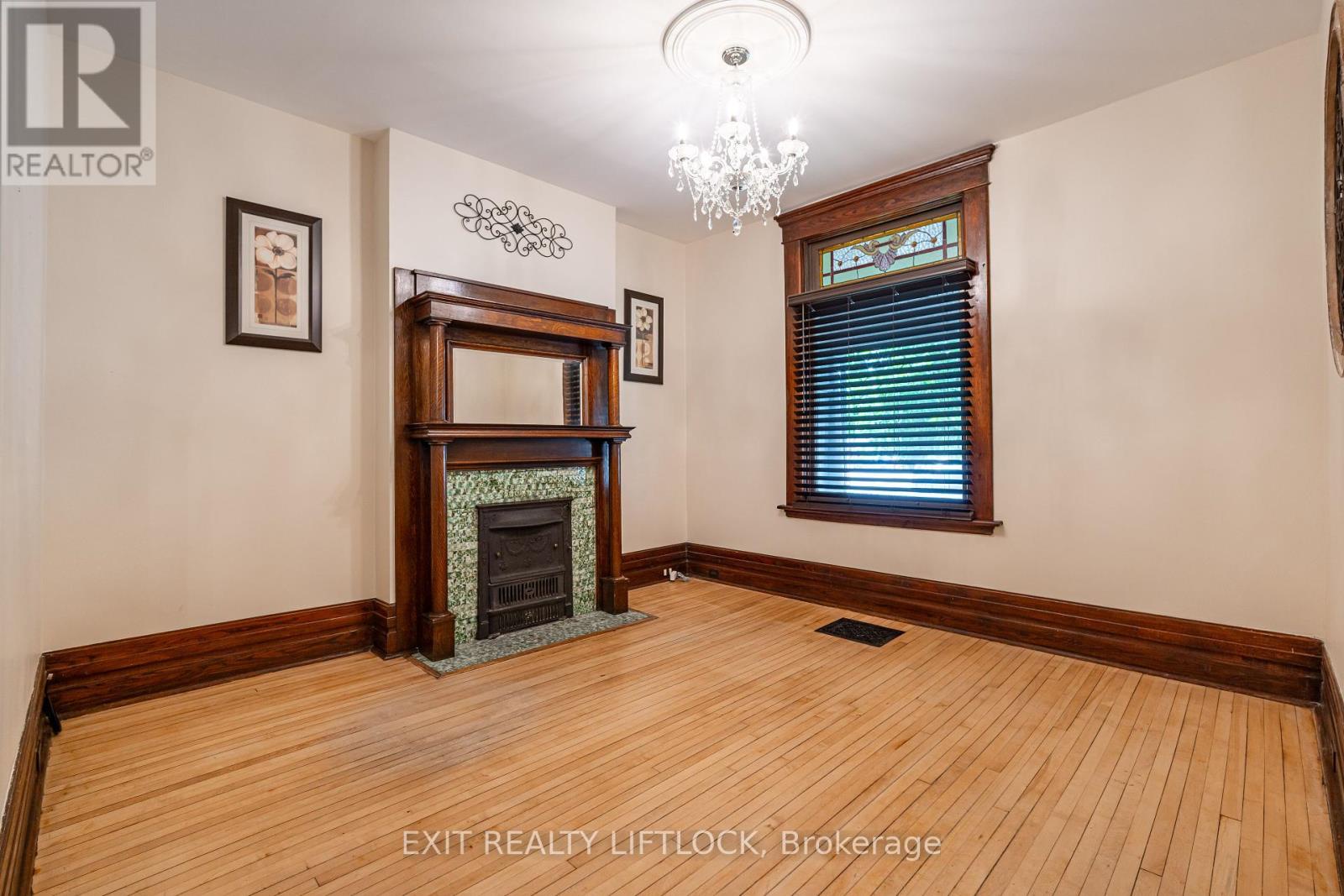 141 Hunter Street E, Peterborough (ashburnham Ward 4), Ontario