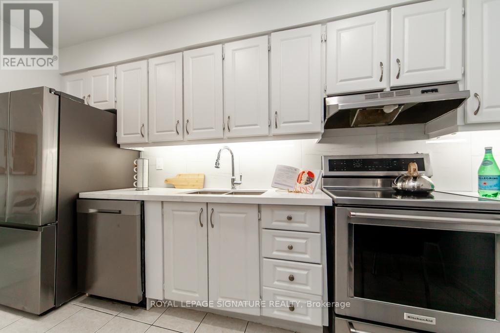 2073 - 100 Mornelle Court, Toronto (morningside), Ontario