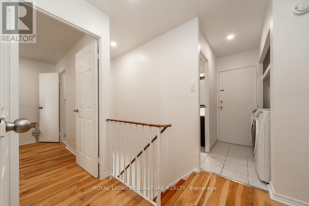 2073 - 100 Mornelle Court, Toronto (morningside), Ontario