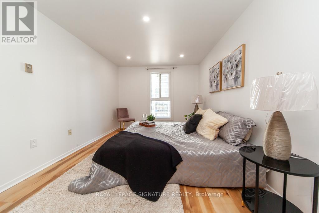 2073 - 100 Mornelle Court, Toronto (morningside), Ontario