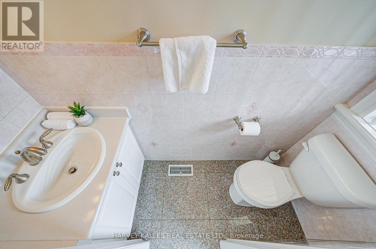 1006 Briar Hill Avenue, Toronto (briar Hill-belgravia), Ontario