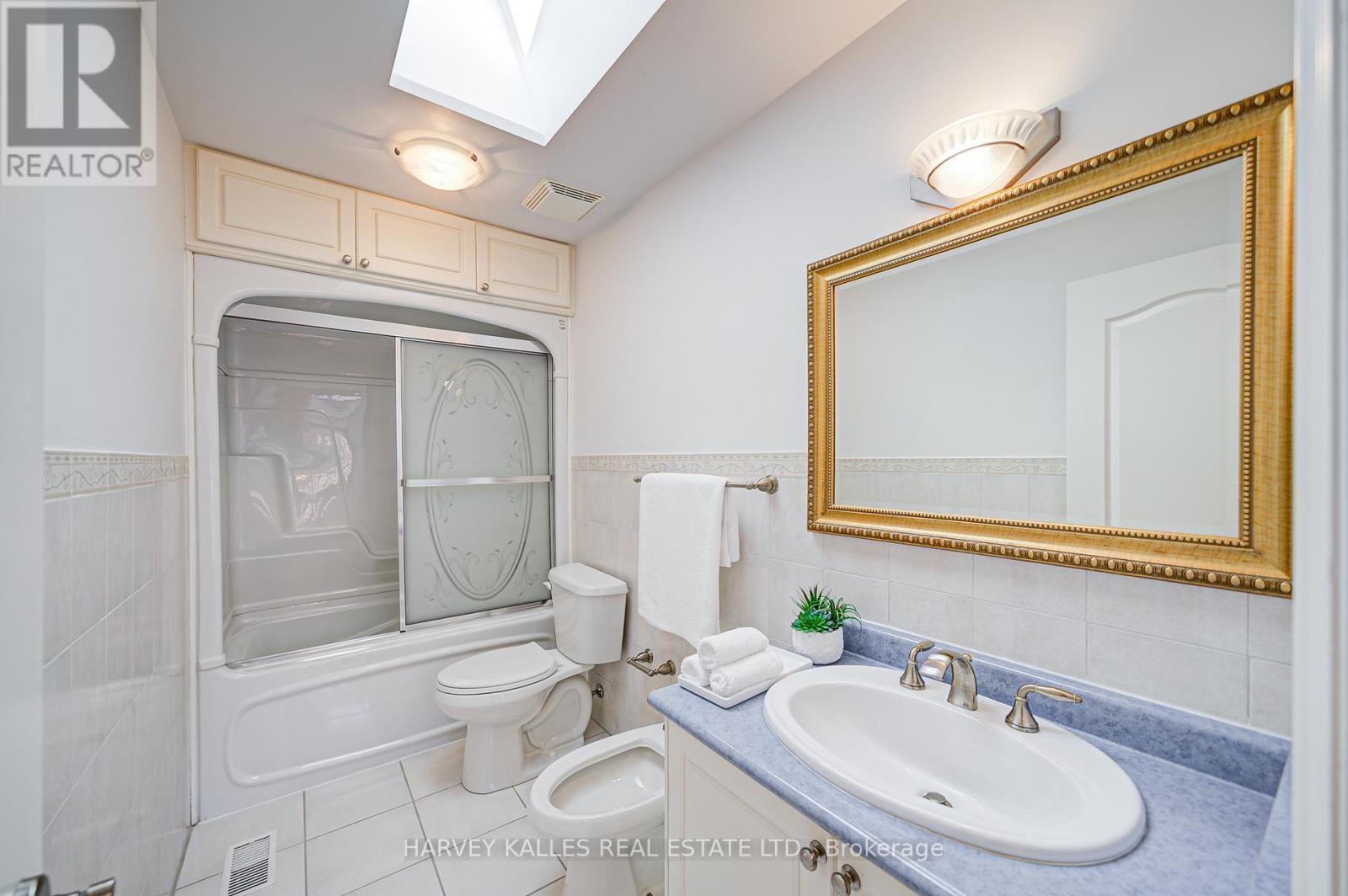 1006 Briar Hill Avenue, Toronto (briar Hill-belgravia), Ontario