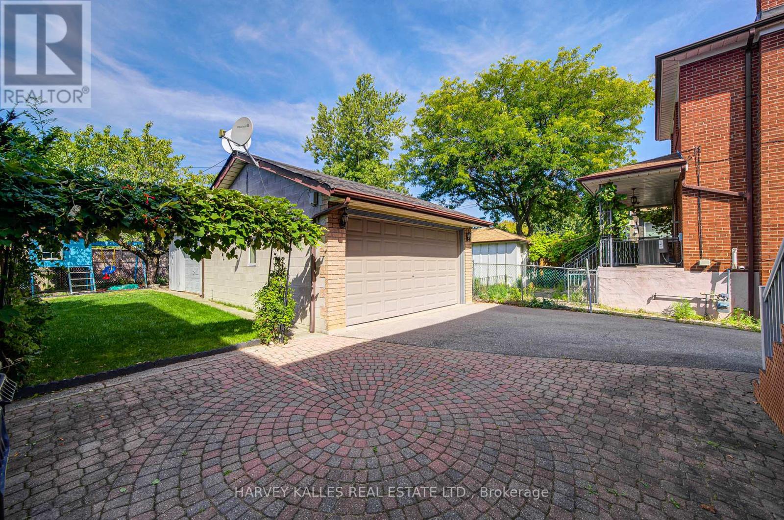 1006 Briar Hill Avenue, Toronto (briar Hill-belgravia), Ontario