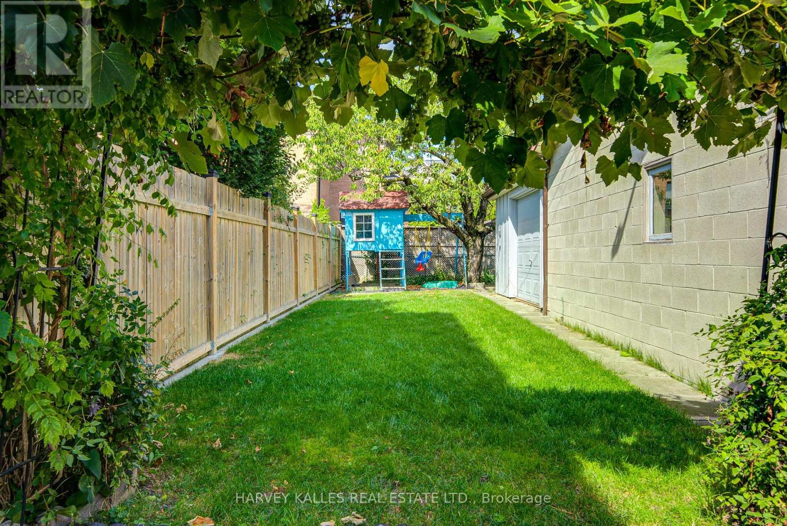 1006 Briar Hill Avenue, Toronto (briar Hill-belgravia), Ontario