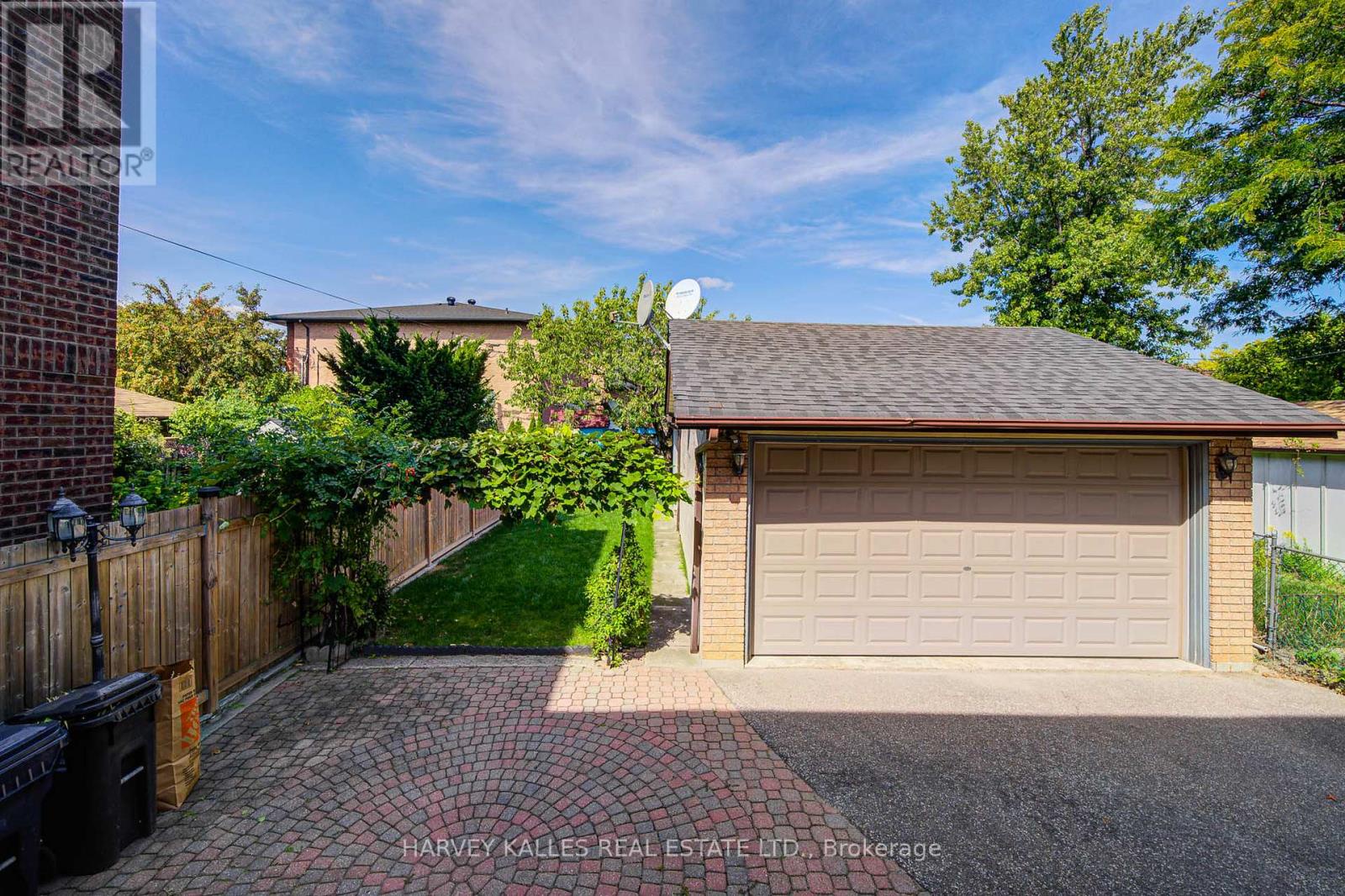 1006 Briar Hill Avenue, Toronto (briar Hill-belgravia), Ontario