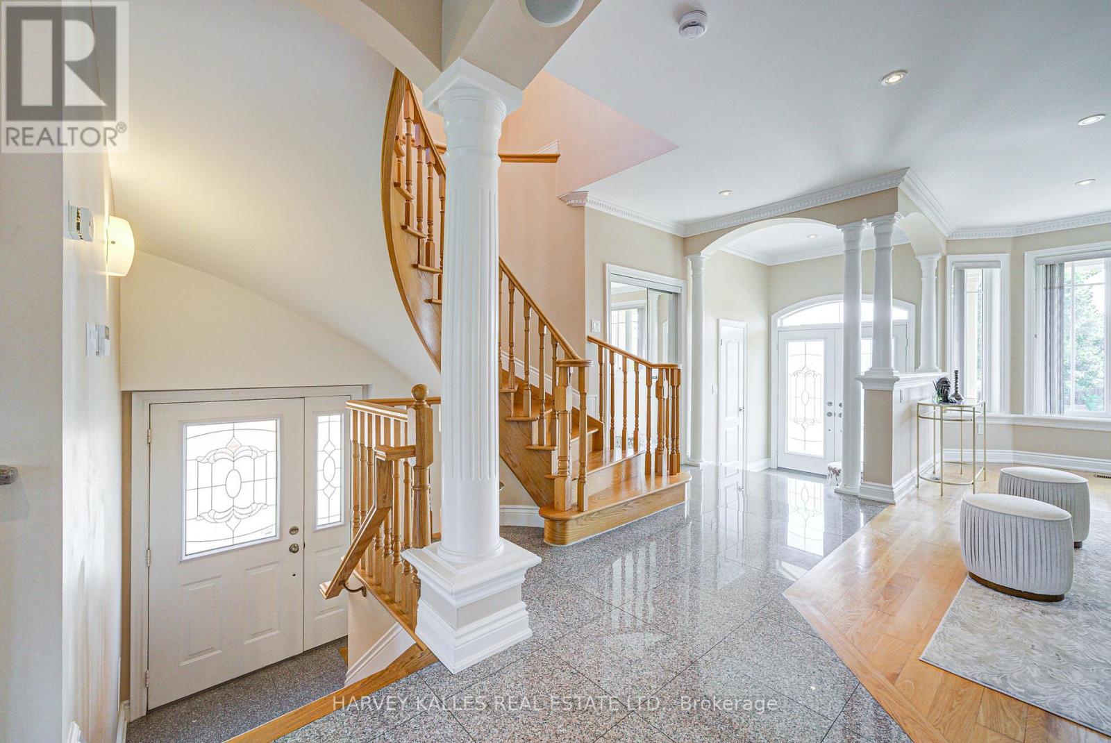 1006 Briar Hill Avenue, Toronto (briar Hill-belgravia), Ontario