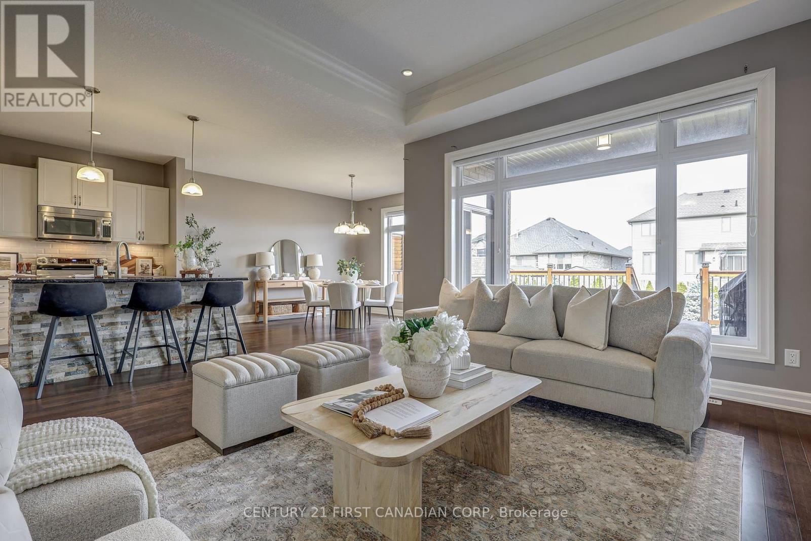 696 Bennett Crescent, Strathroy-caradoc (mount Brydges), Ontario