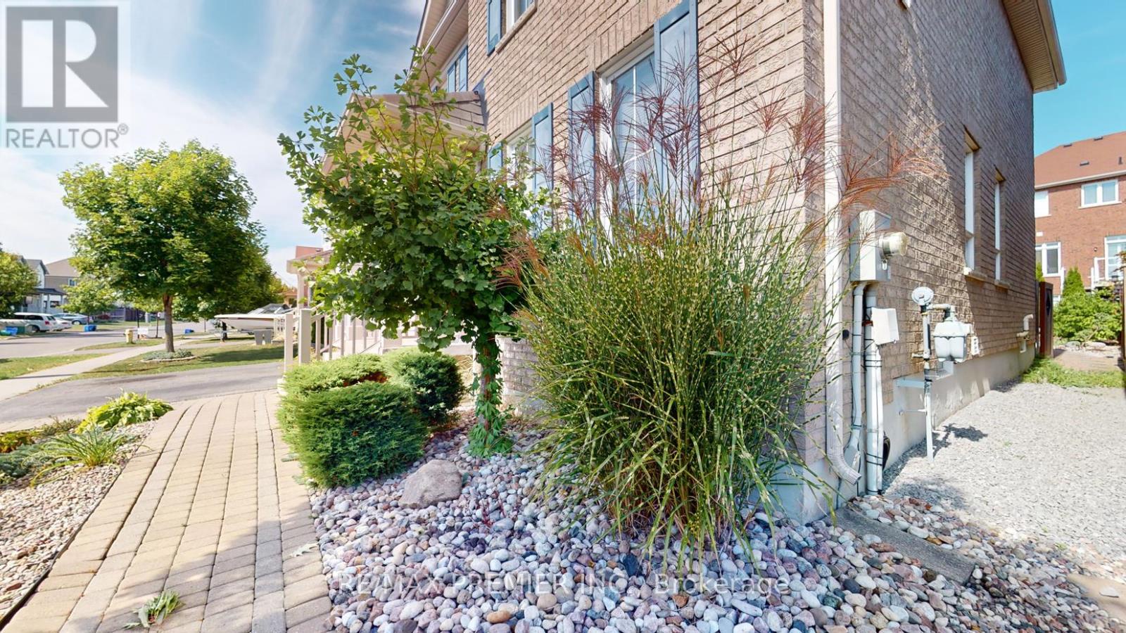 2307 Pilgrim Square, Oshawa (windfields), Ontario