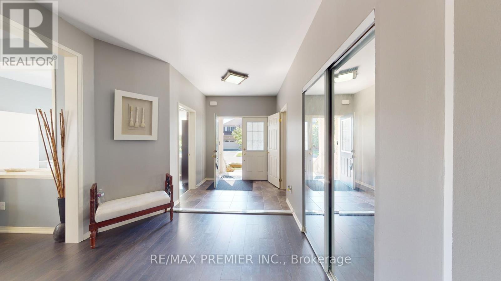 2307 Pilgrim Square, Oshawa (windfields), Ontario