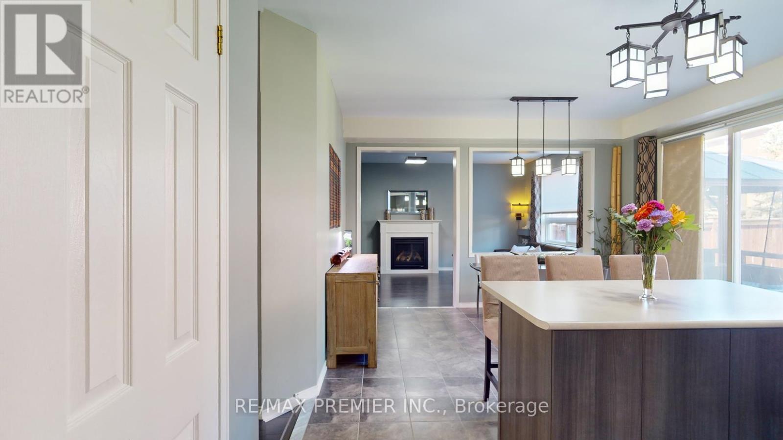 2307 Pilgrim Square, Oshawa (windfields), Ontario