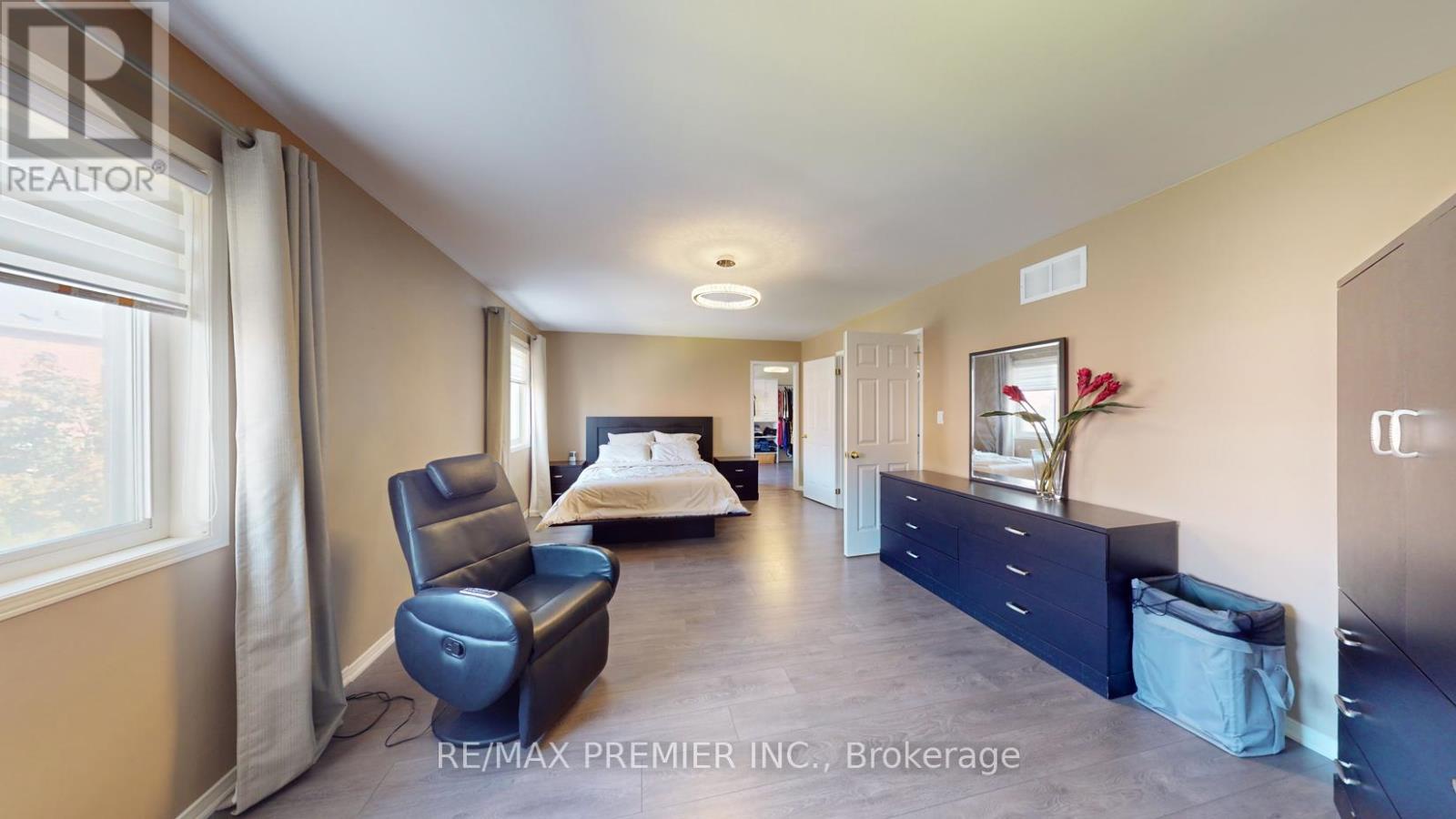 2307 Pilgrim Square, Oshawa (windfields), Ontario