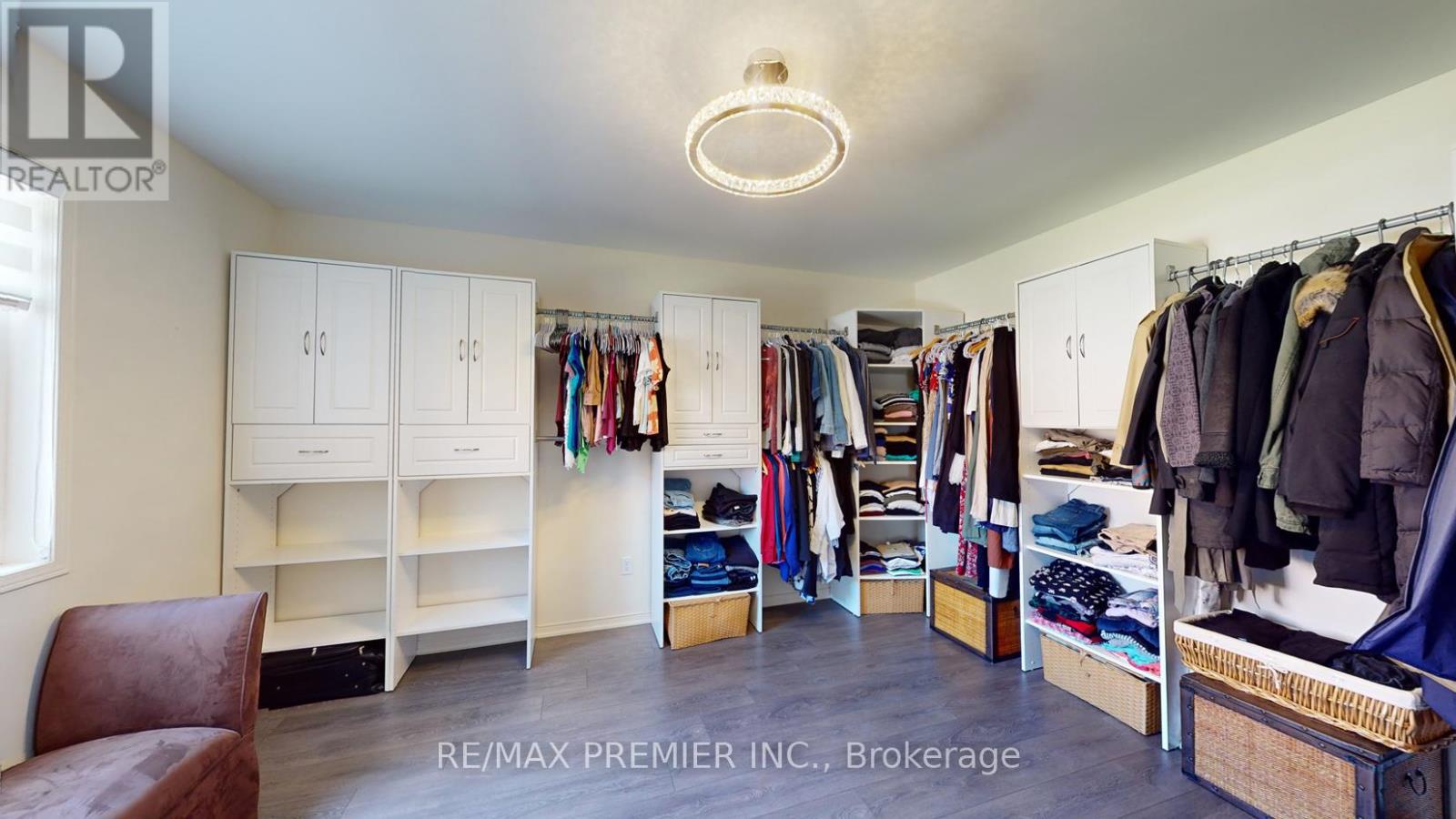 2307 Pilgrim Square, Oshawa (windfields), Ontario