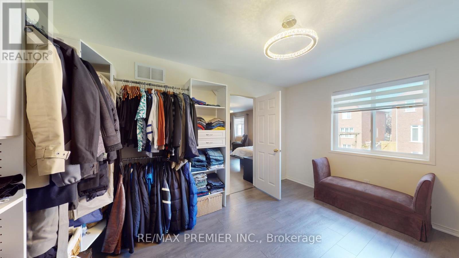 2307 Pilgrim Square, Oshawa (windfields), Ontario