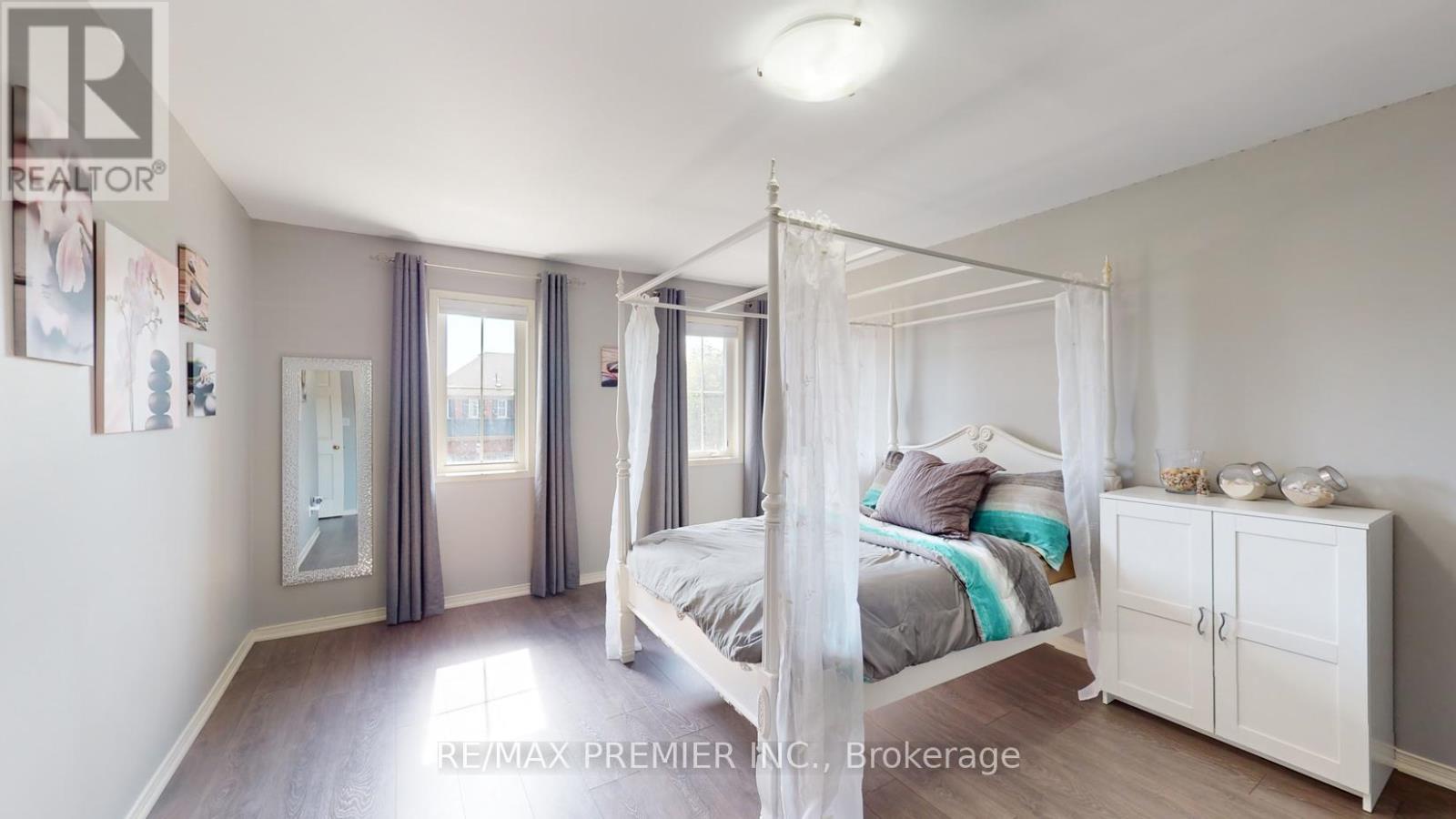 2307 Pilgrim Square, Oshawa (windfields), Ontario