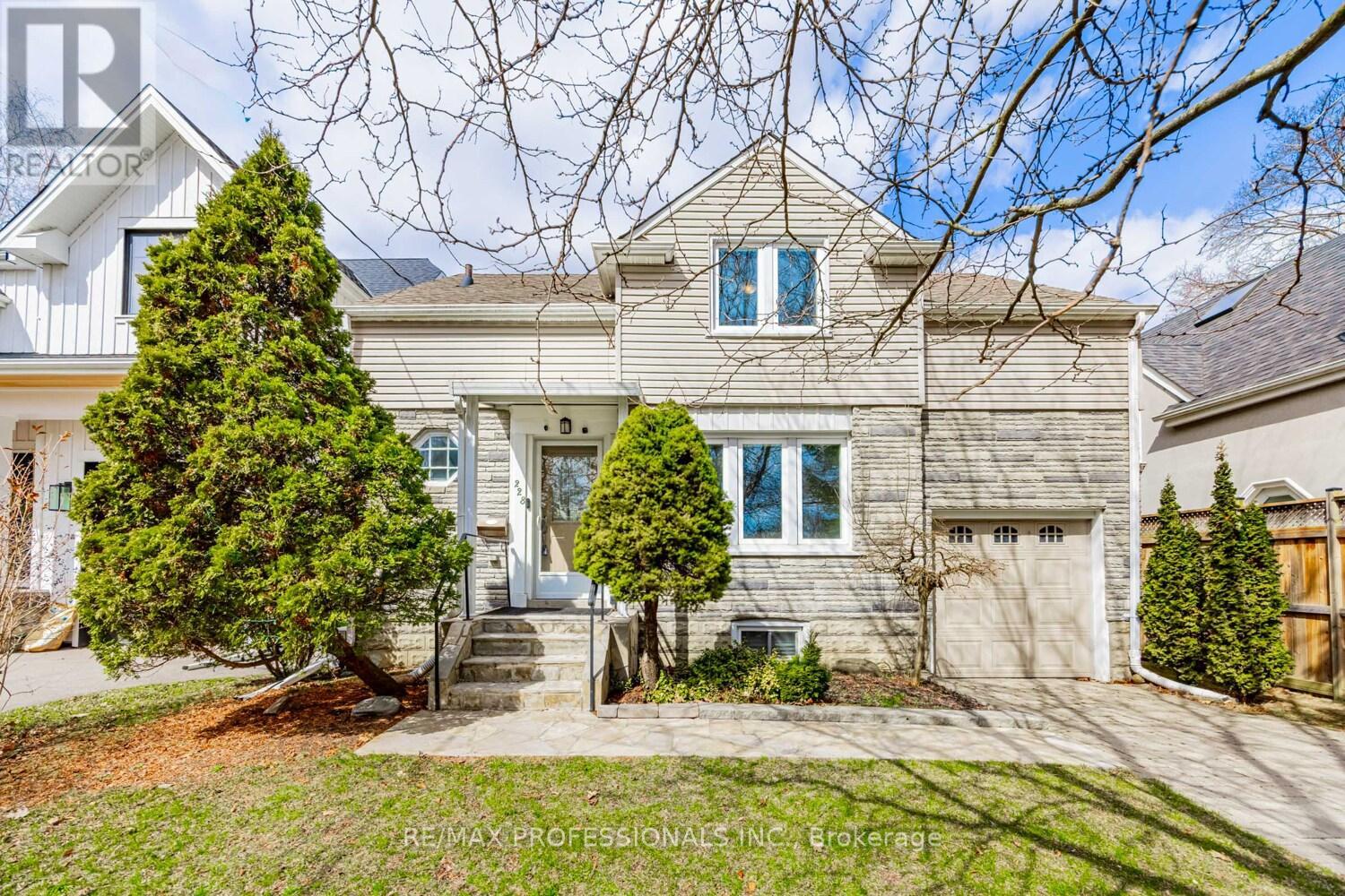 228 The Kingsway, Toronto (edenbridge-humber Valley), Ontario