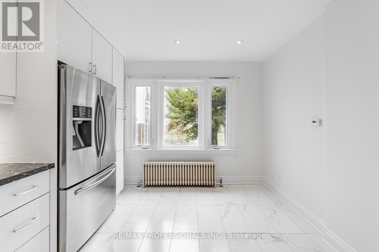 228 The Kingsway, Toronto (edenbridge-humber Valley), Ontario