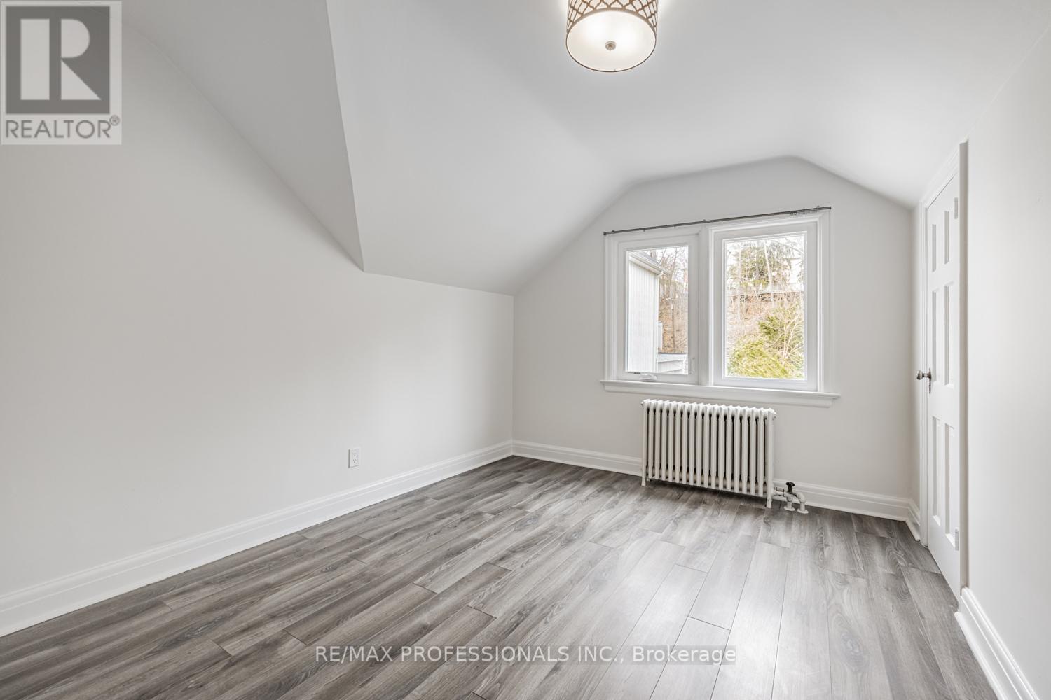 228 The Kingsway, Toronto (edenbridge-humber Valley), Ontario