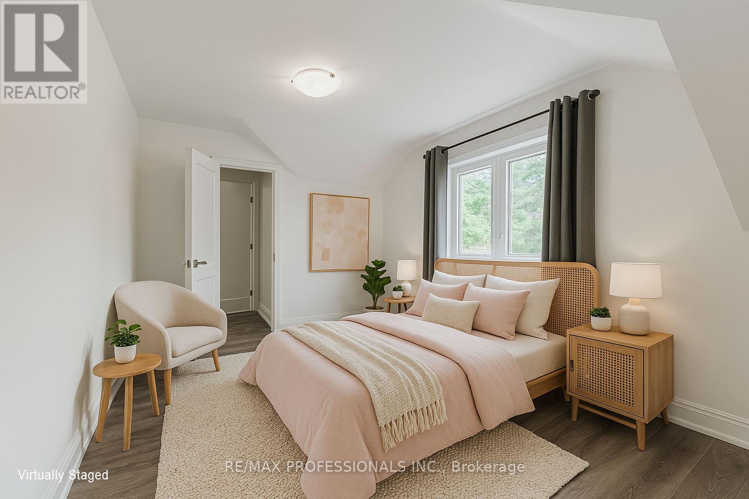 228 The Kingsway, Toronto (edenbridge-humber Valley), Ontario