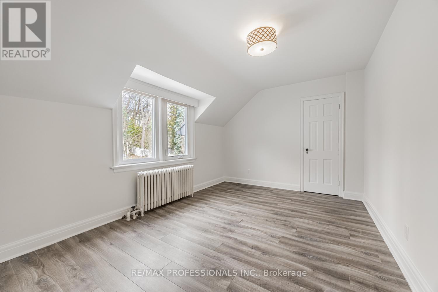 228 The Kingsway, Toronto (edenbridge-humber Valley), Ontario