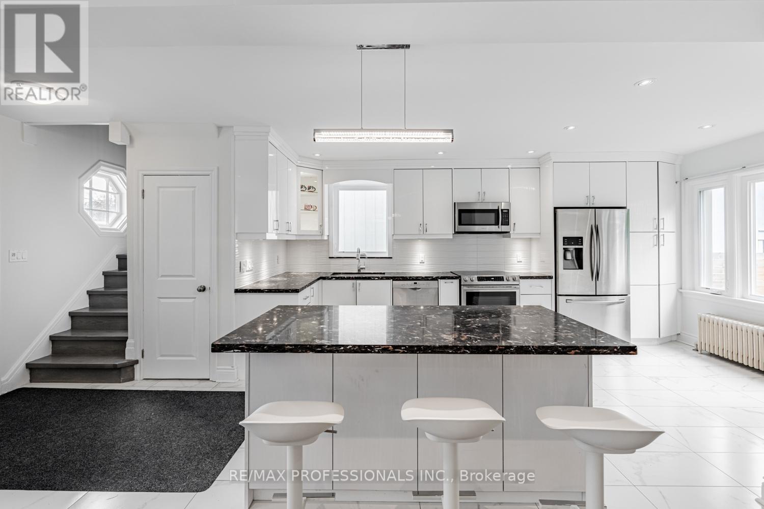 228 The Kingsway, Toronto (edenbridge-humber Valley), Ontario