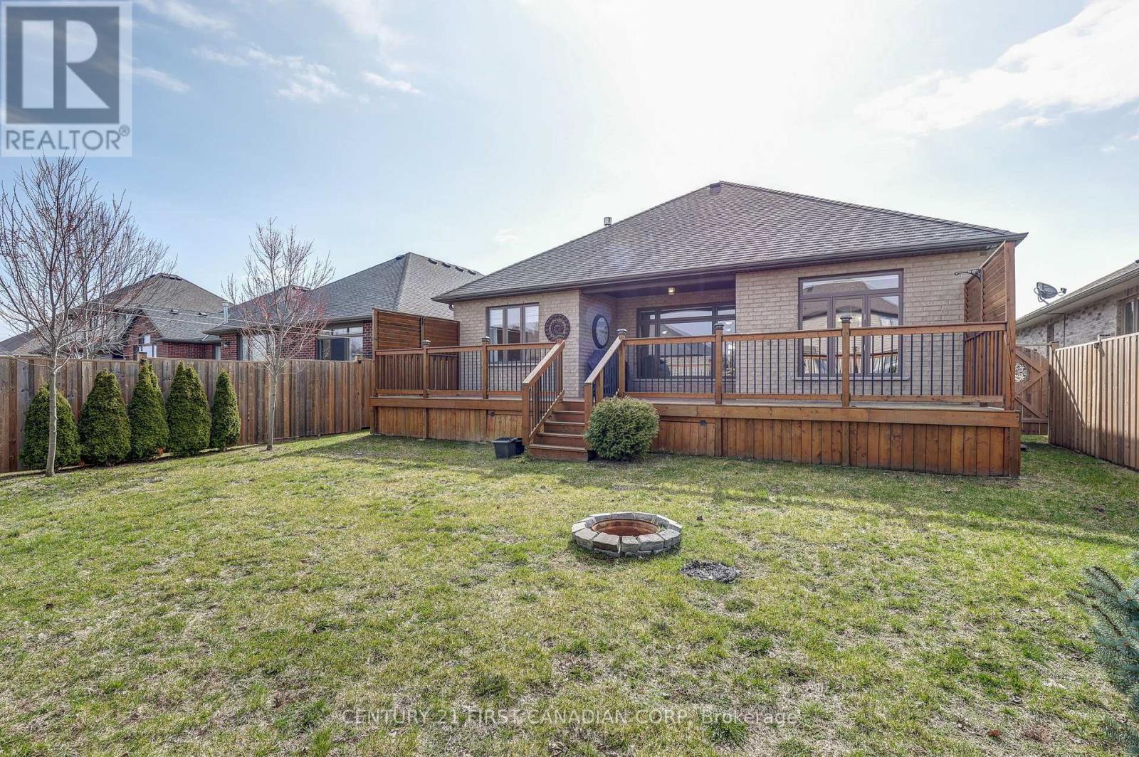 696 Bennett Crescent, Strathroy-caradoc (mount Brydges), Ontario