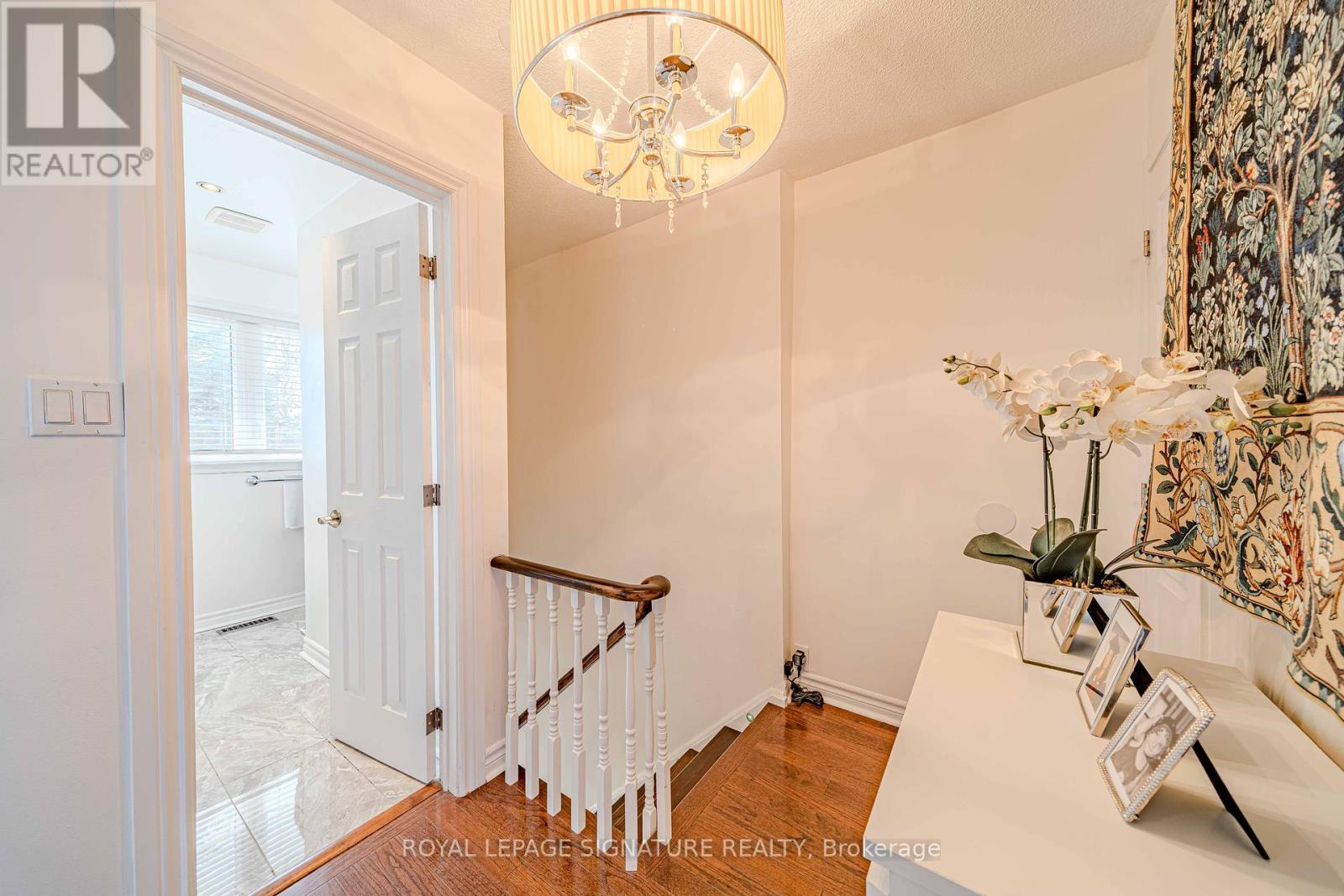 2 Summertime Court, Brampton (heart Lake West), Ontario