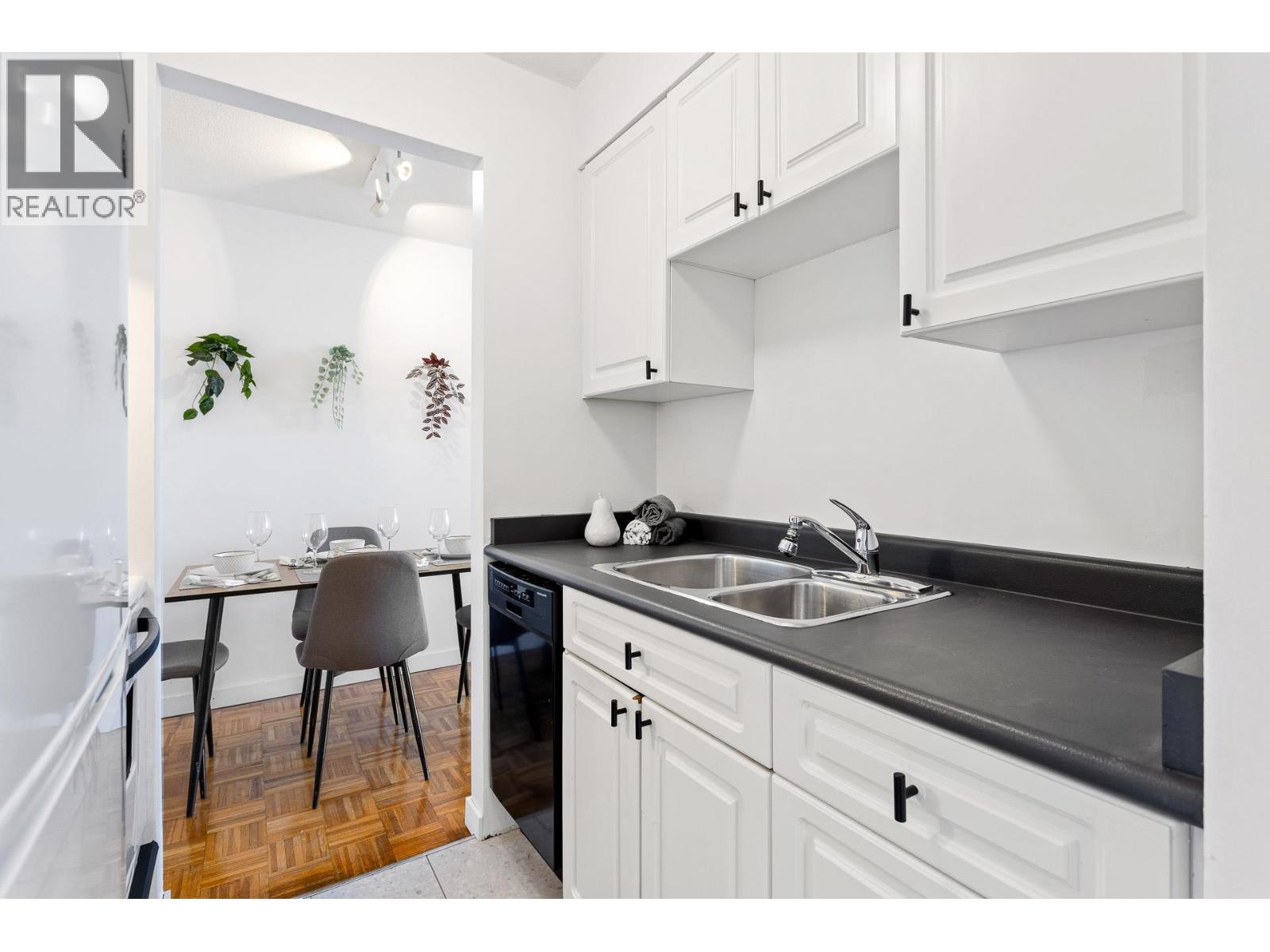 601 1850 Comox Street, Vancouver, British Columbia