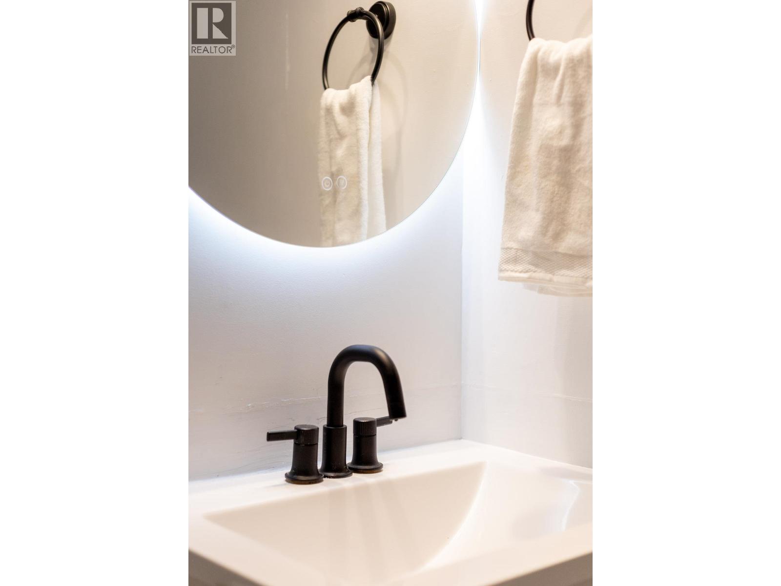 601 1850 Comox Street, Vancouver, British Columbia