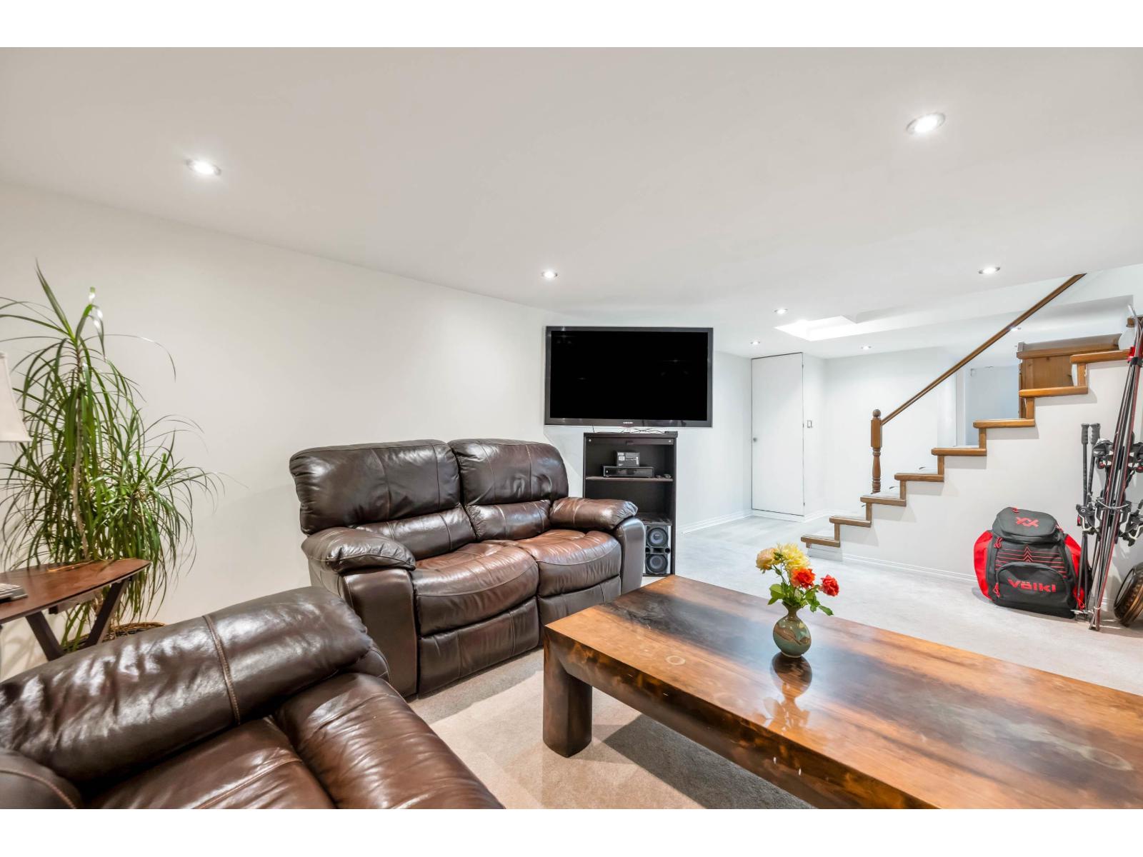 11056 135a Street, Surrey, British Columbia