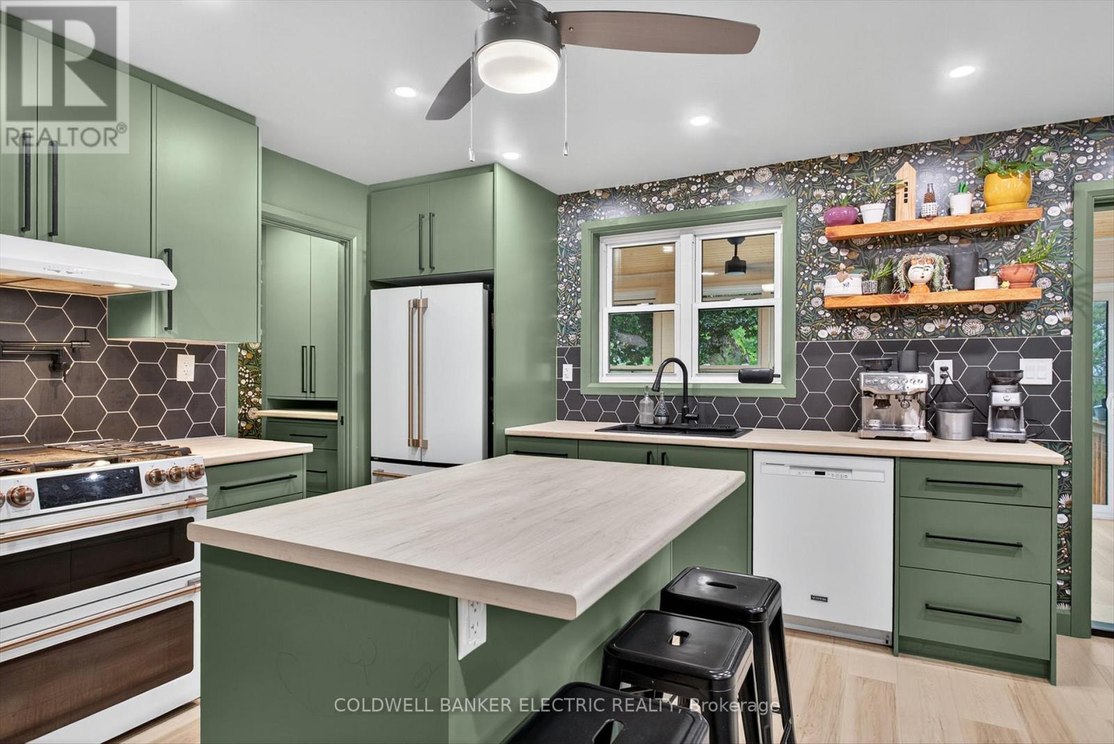 220 Rogers Street, Peterborough (ashburnham Ward 4), Ontario