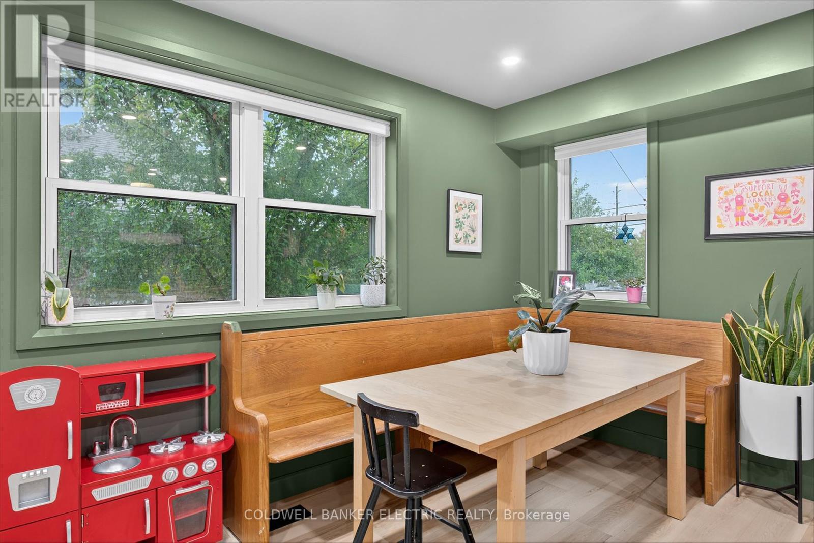 220 Rogers Street, Peterborough (ashburnham Ward 4), Ontario