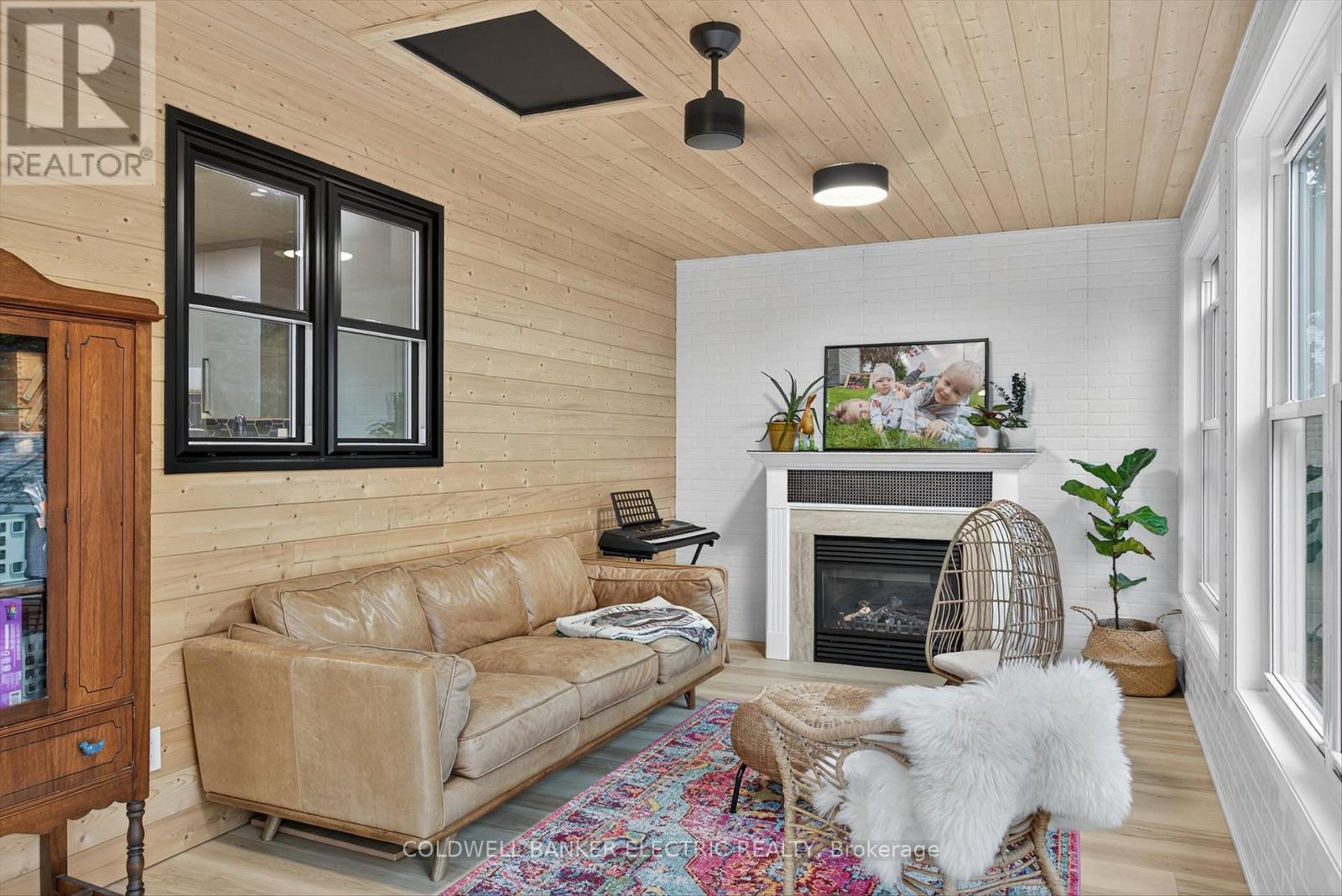 220 Rogers Street, Peterborough (ashburnham Ward 4), Ontario