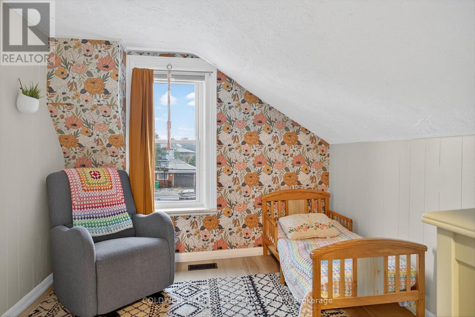 220 Rogers Street, Peterborough (ashburnham Ward 4), Ontario