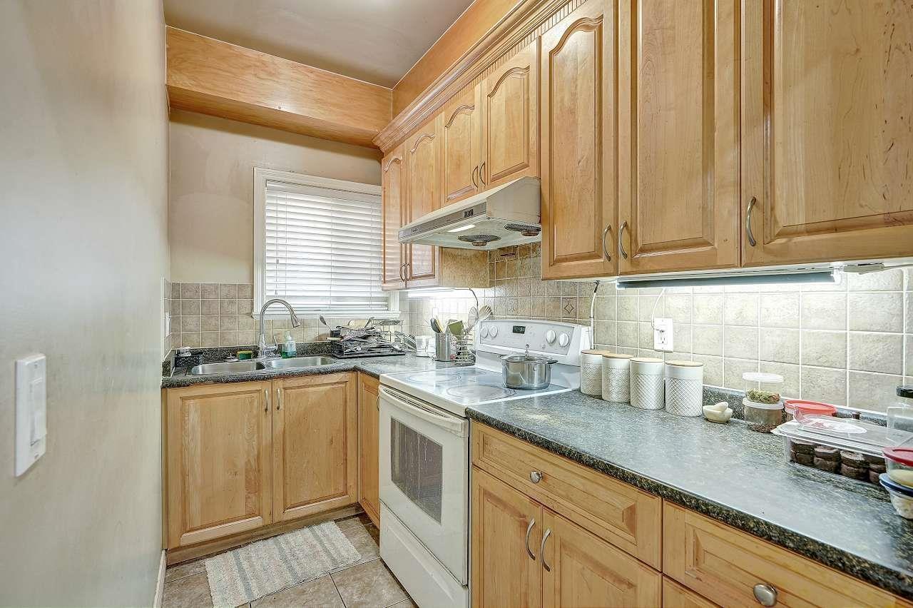 7869 147a Street, Surrey, British Columbia