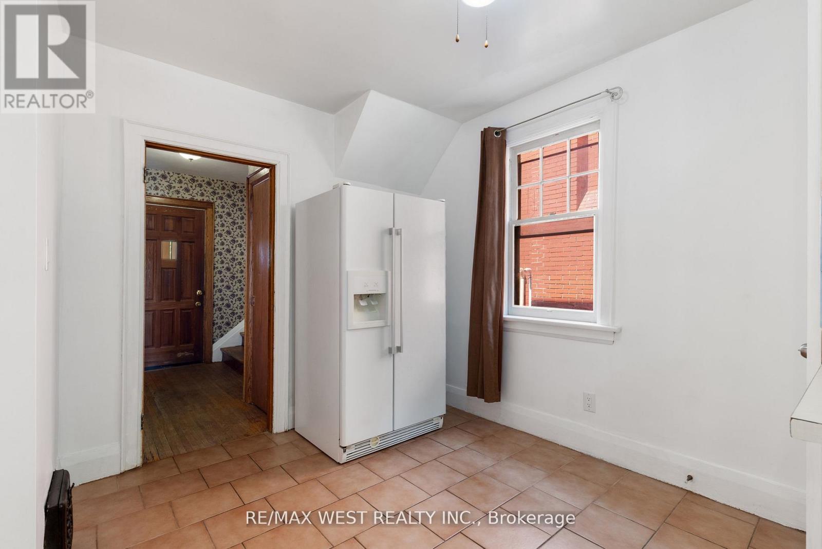 2317 Weston Road, Toronto (weston), Ontario