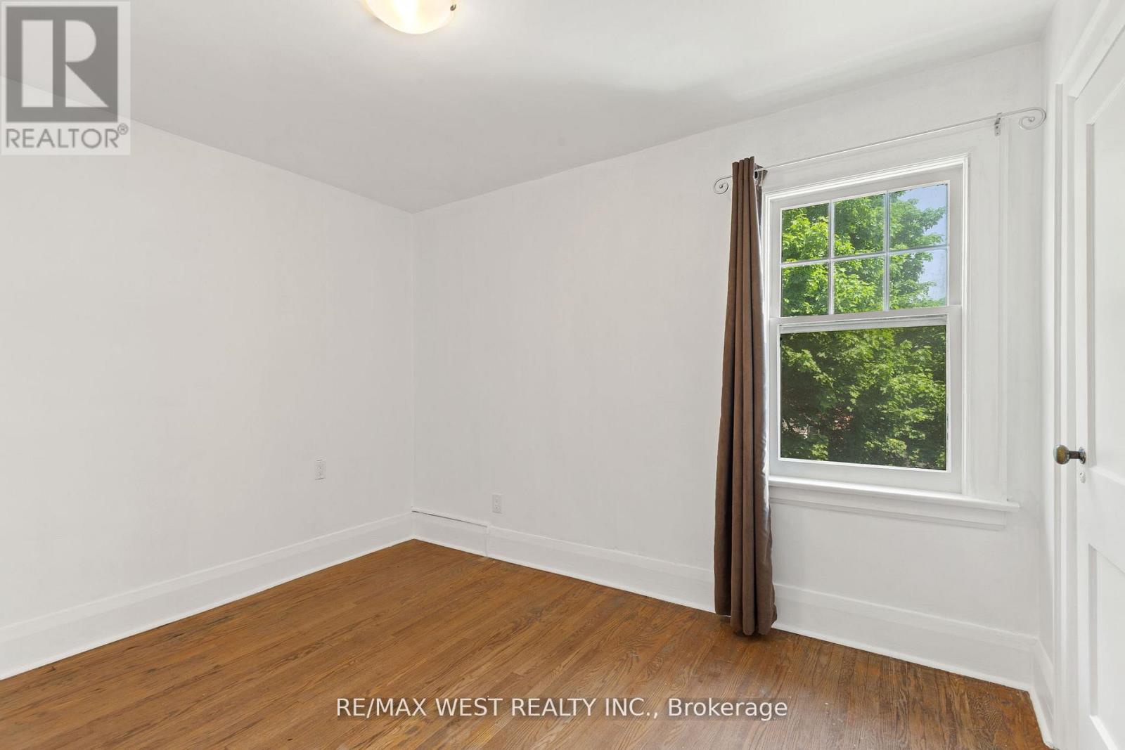 2317 Weston Road, Toronto (weston), Ontario