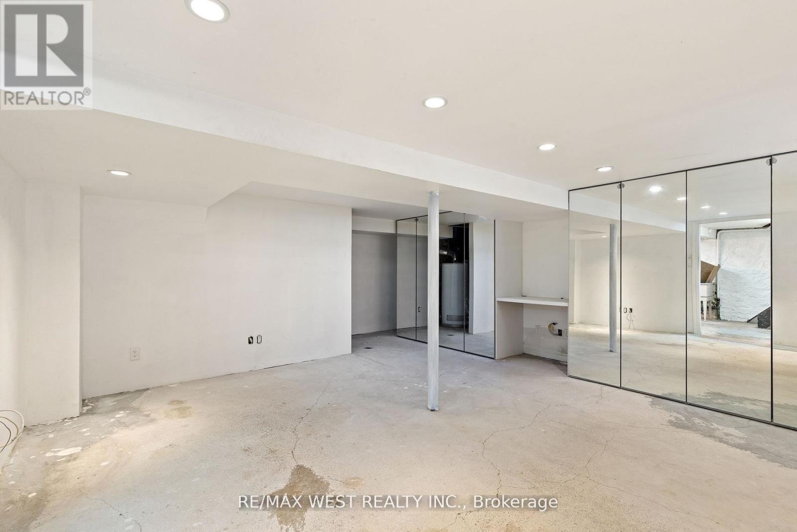 2317 Weston Road, Toronto (weston), Ontario