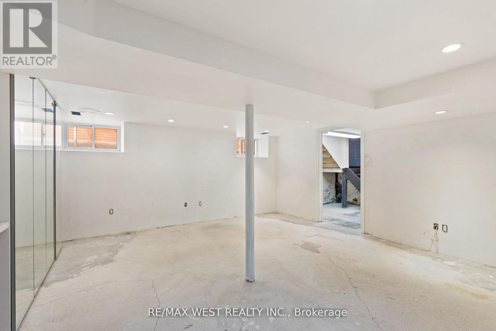 2317 Weston Road, Toronto (weston), Ontario