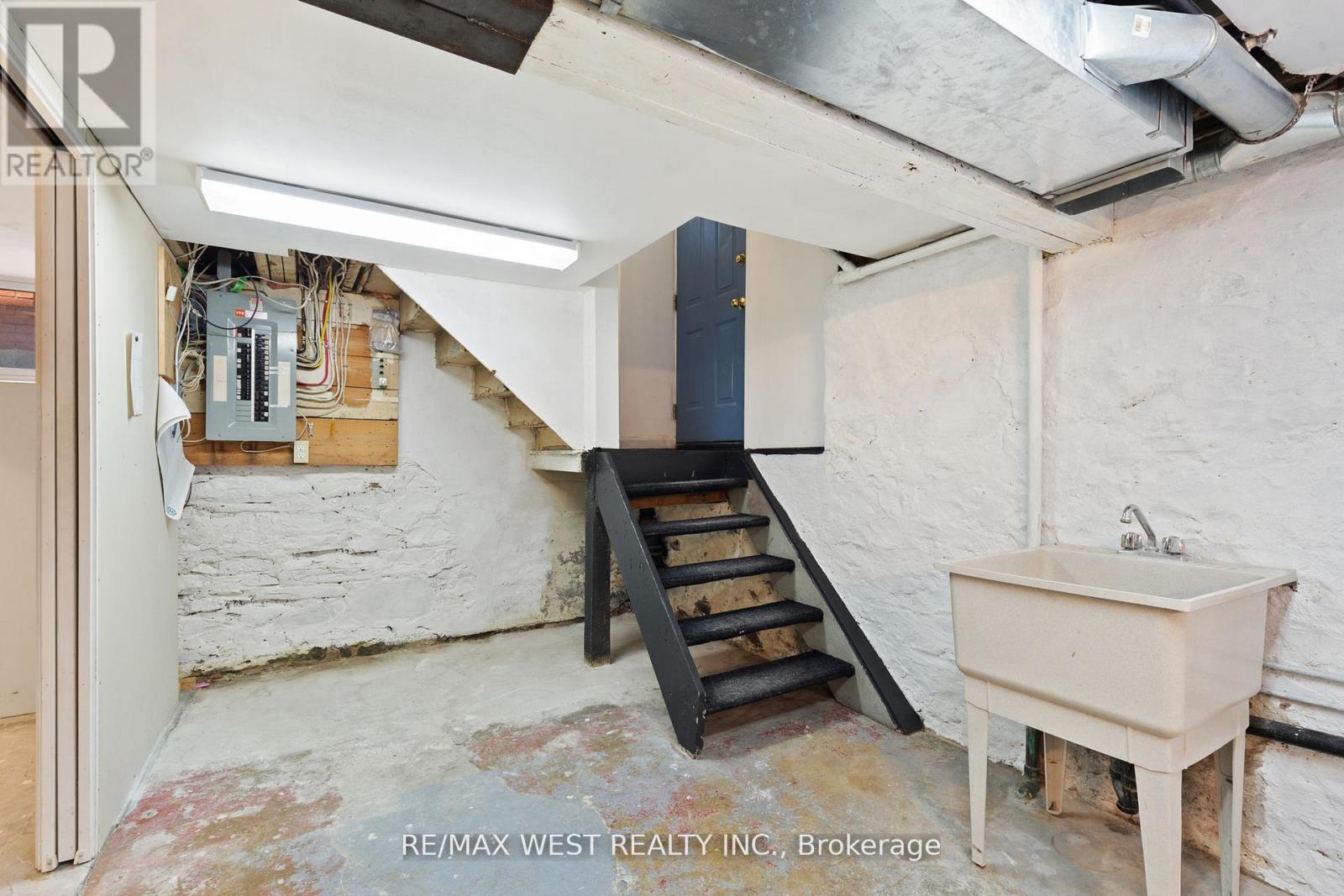 2317 Weston Road, Toronto (weston), Ontario