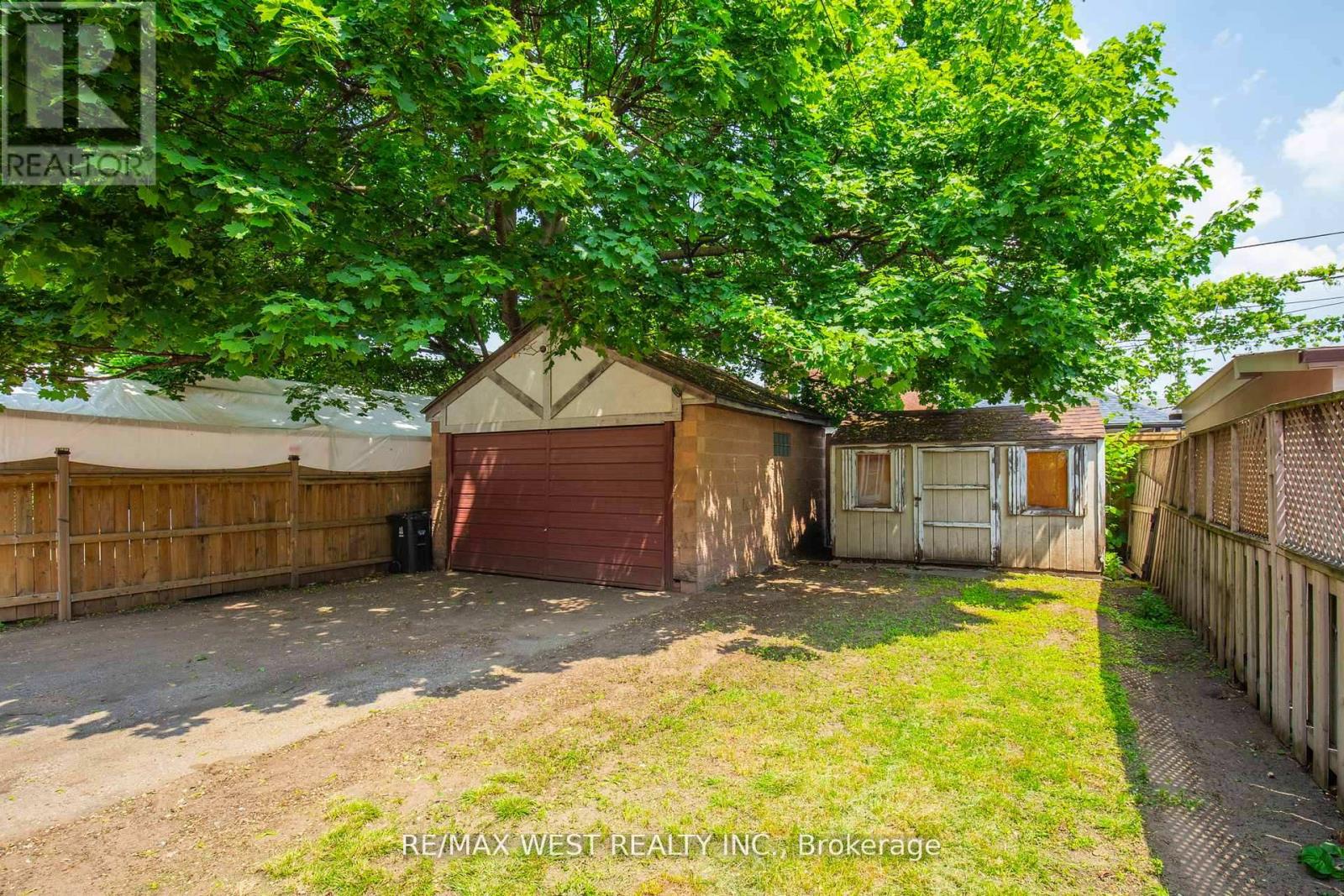 2317 Weston Road, Toronto (weston), Ontario