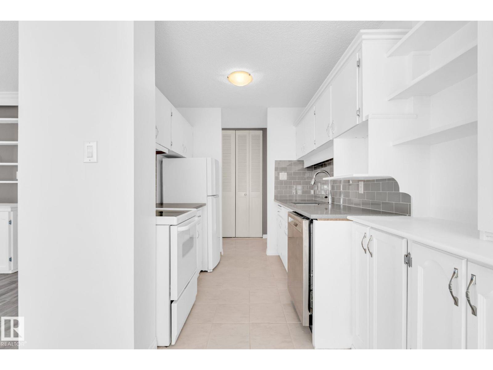 #1401 12121 Jasper Av Nw Nw, Edmonton, Alberta